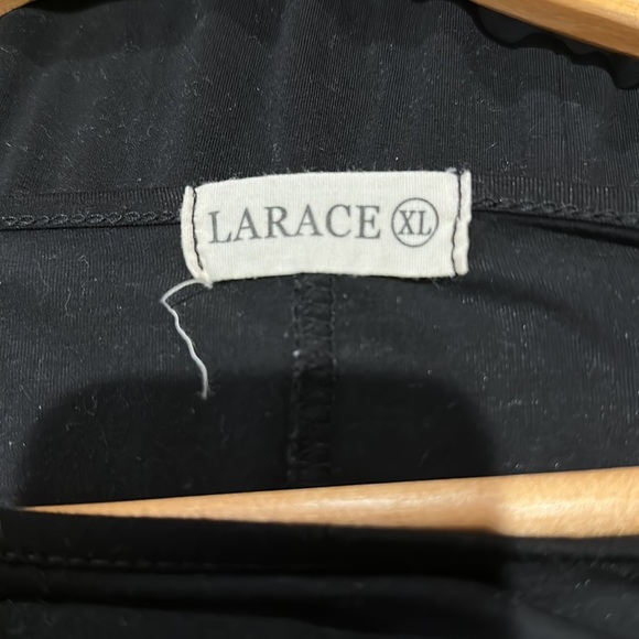 LARACE Maternity Top -Black - Picture 2 of 2